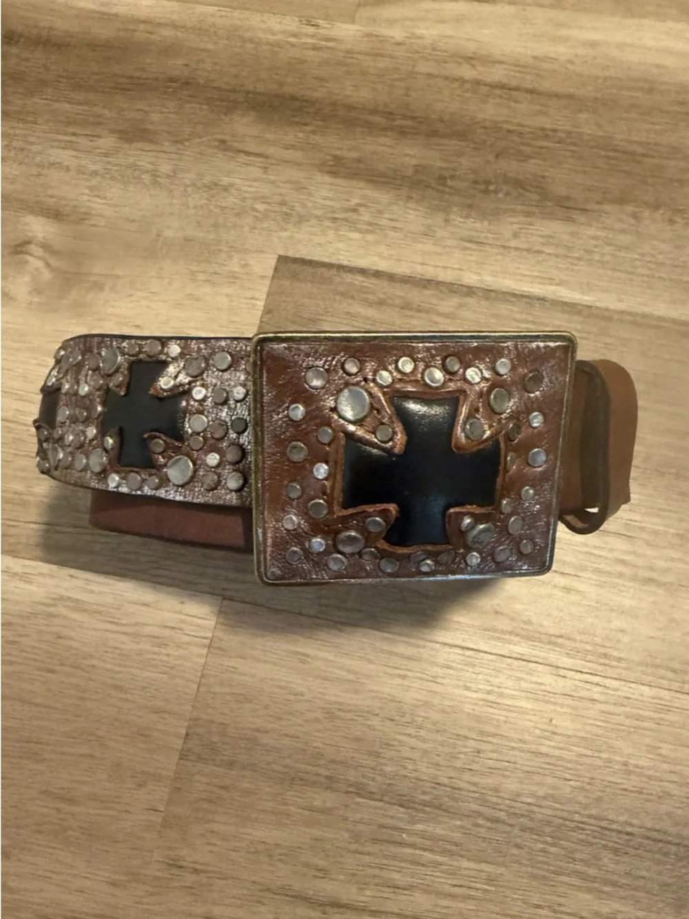 Ariat Full Grain Leather Western Belt w/ Inlay Cross & Stud Size M 33”-36”